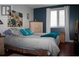 253 John Cabot Drive thumbnail 17
