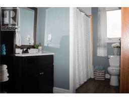 253 John Cabot Drive thumbnail 19