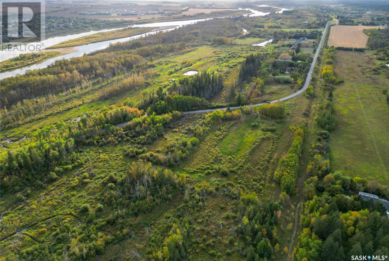 Photo 5 of 898 Riverside Drive, Prince Albert SK