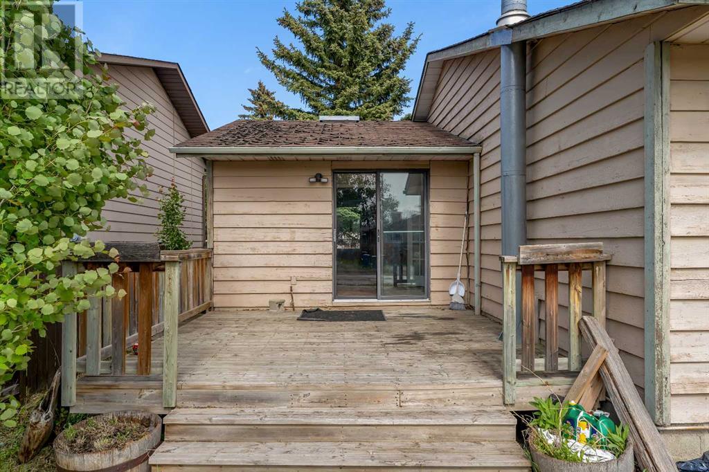 Single Family House Bungalow for Sale in  Falworth Place NE Falconridge Calgary 