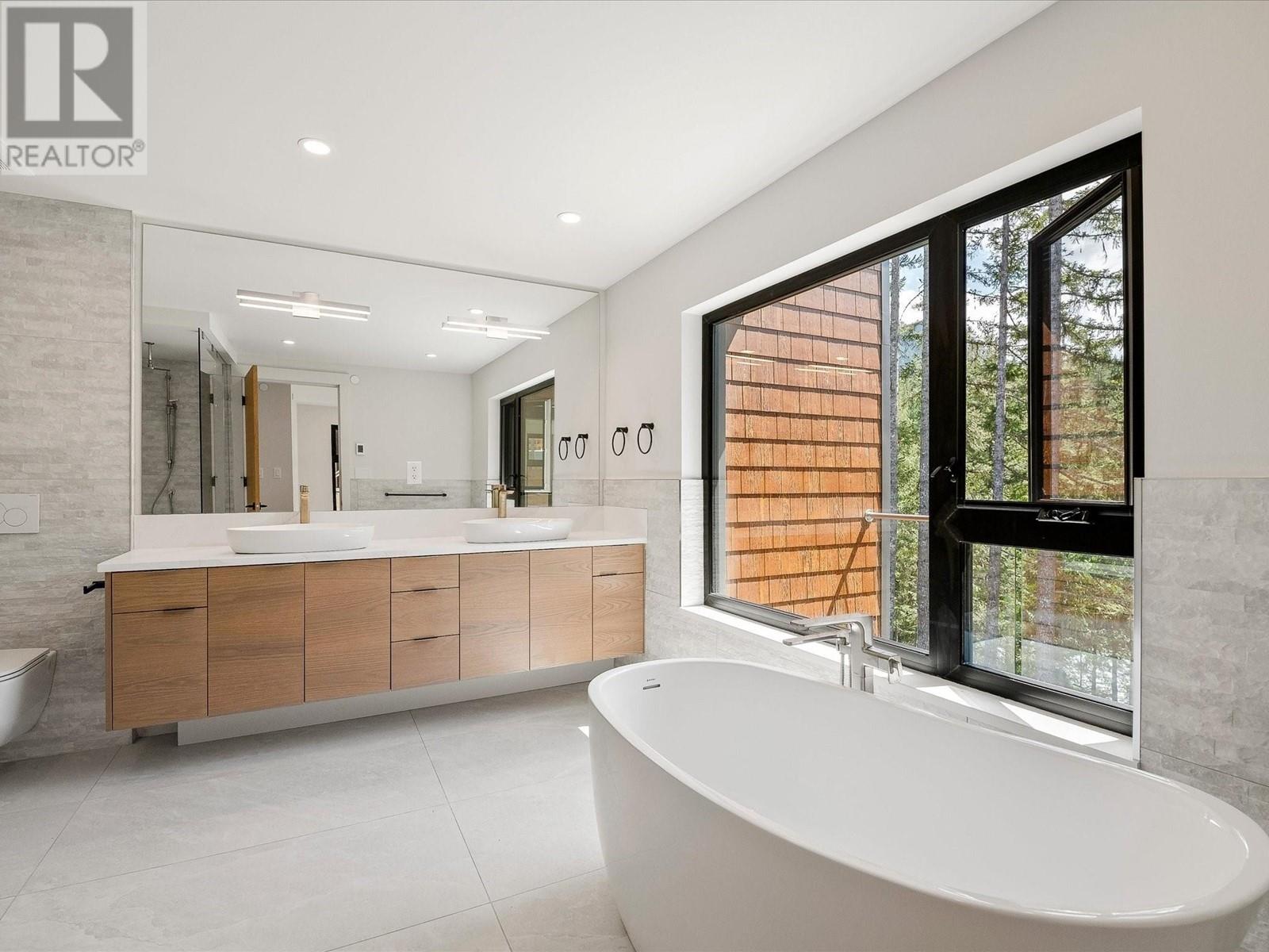 1710 RIVER RUN PLACE, Whistler real estate listing R2909330