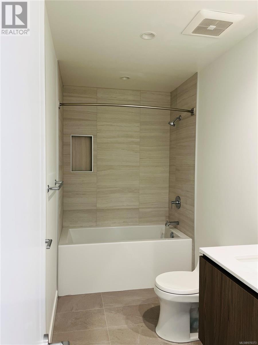 706 2000 Hannington Rd, Langford real estate listing 978373