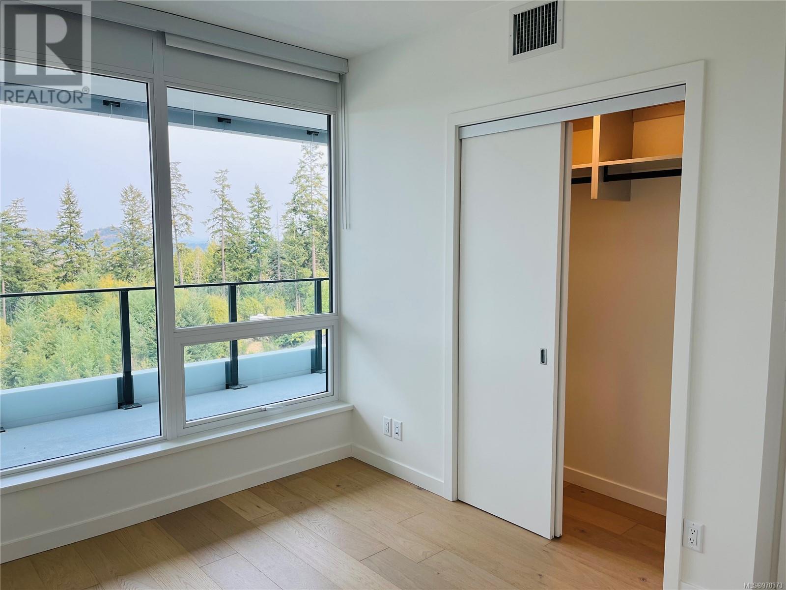 706 2000 Hannington Rd, Langford real estate listing 978373