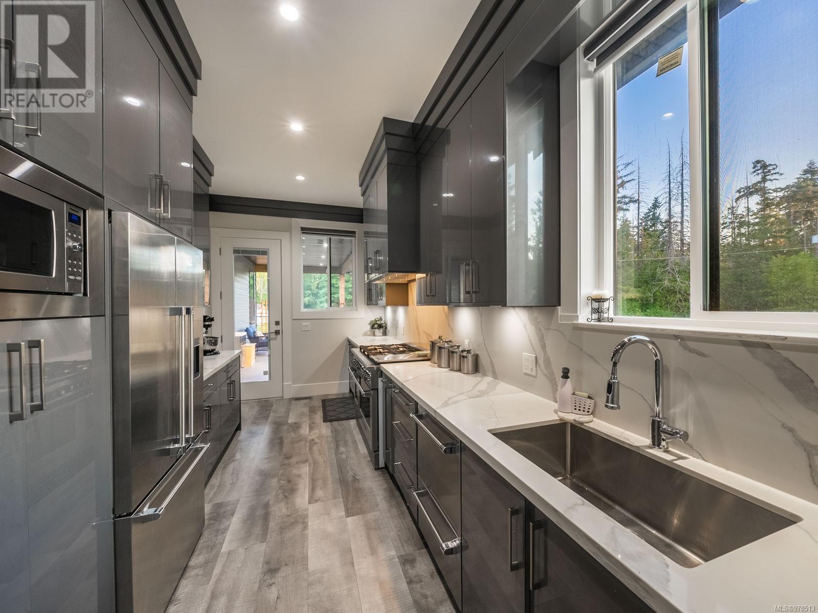 6118 Cottam Rd, Port Alberni real estate listing 978513