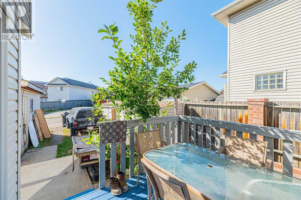 Single Family House for Sale in  Erin Meadow Way SE Erin Woods Calgary 