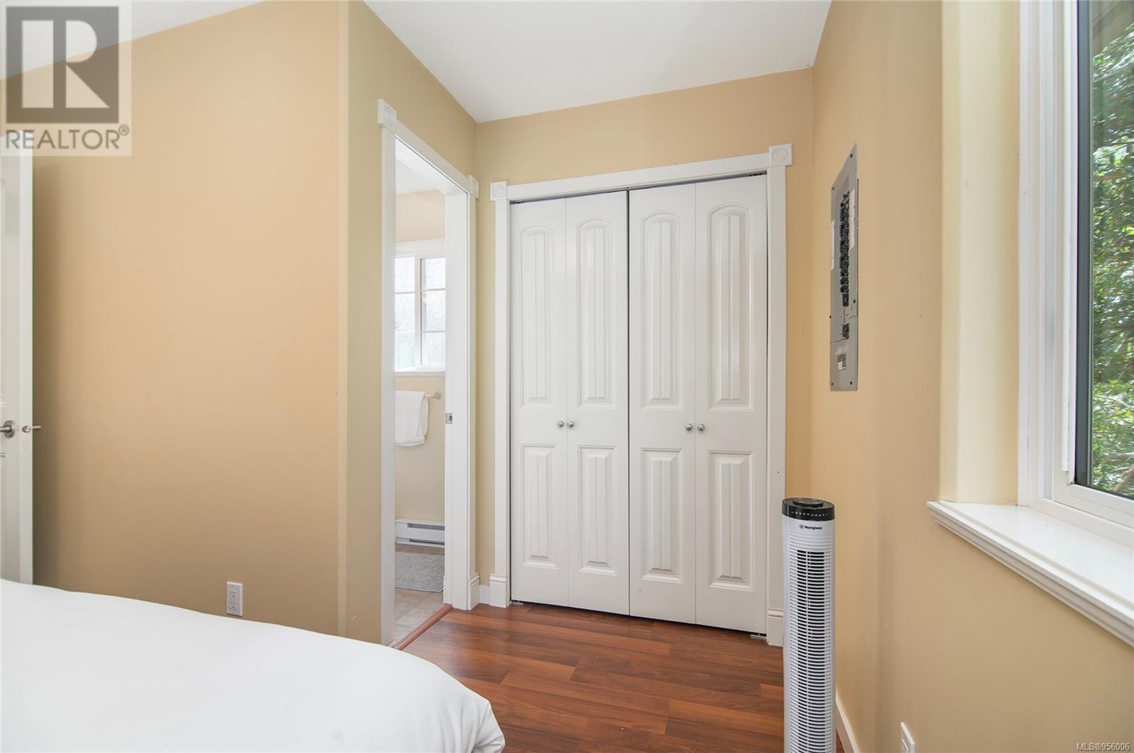 2420 Campbell River Rd, Campbell River real estate listing 956006