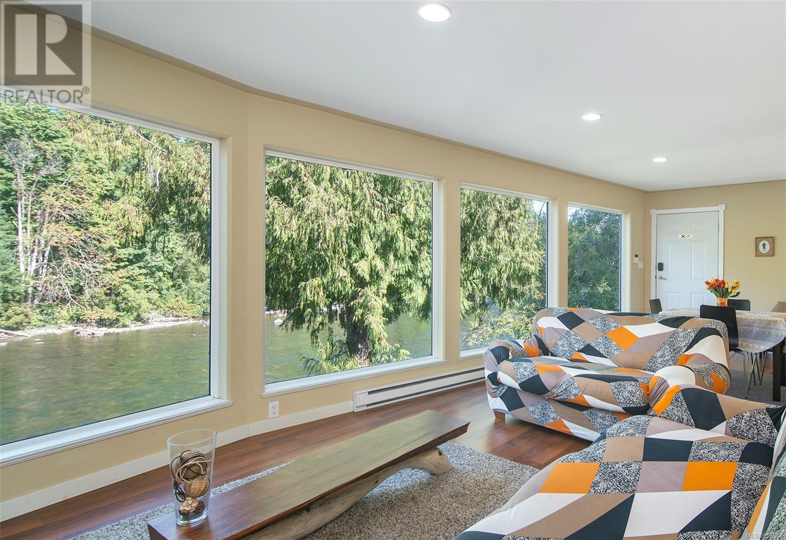 2420 Campbell River Rd, Campbell River real estate listing 956006