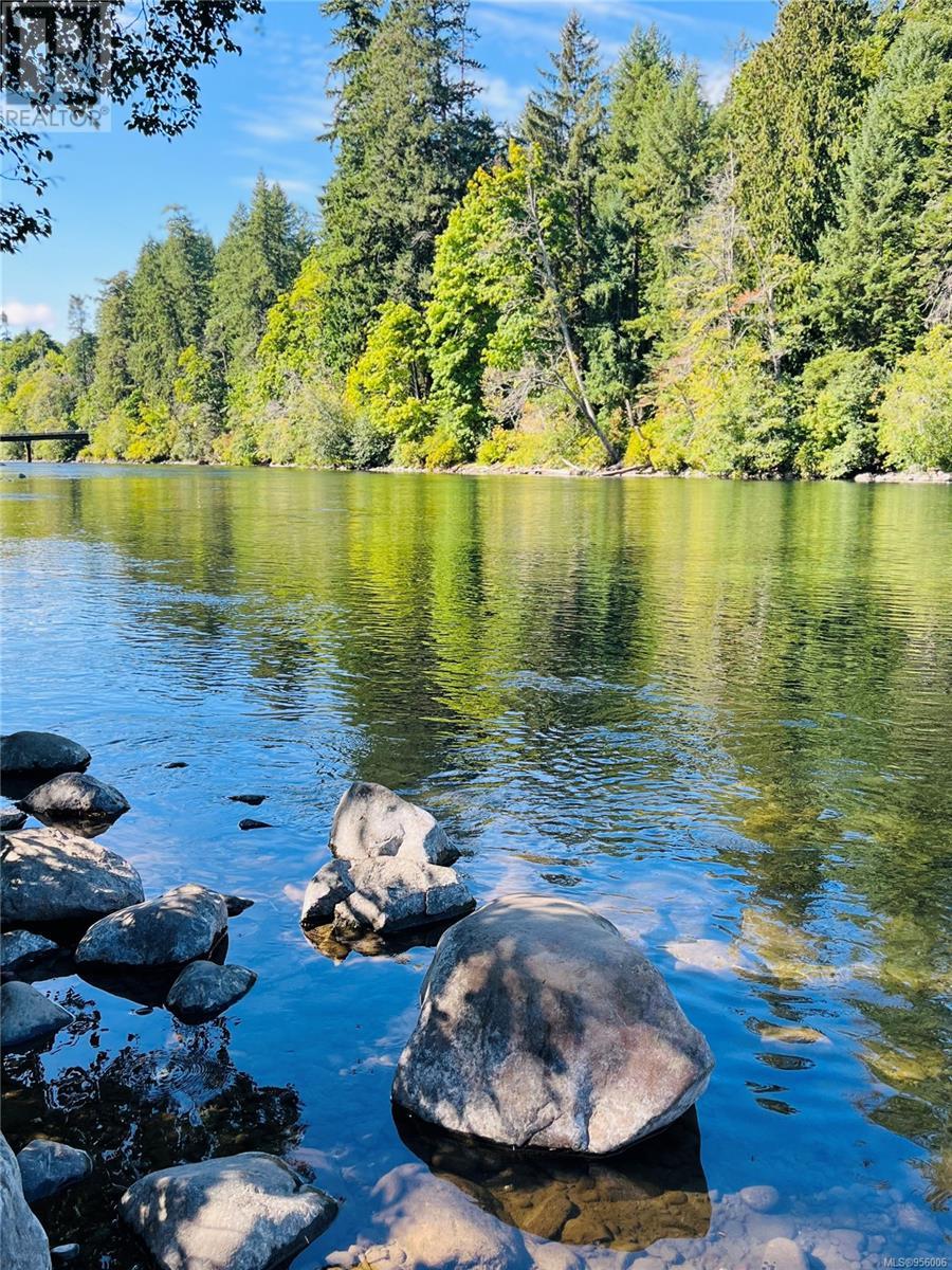 2420 Campbell River Rd, Campbell River real estate listing 956006