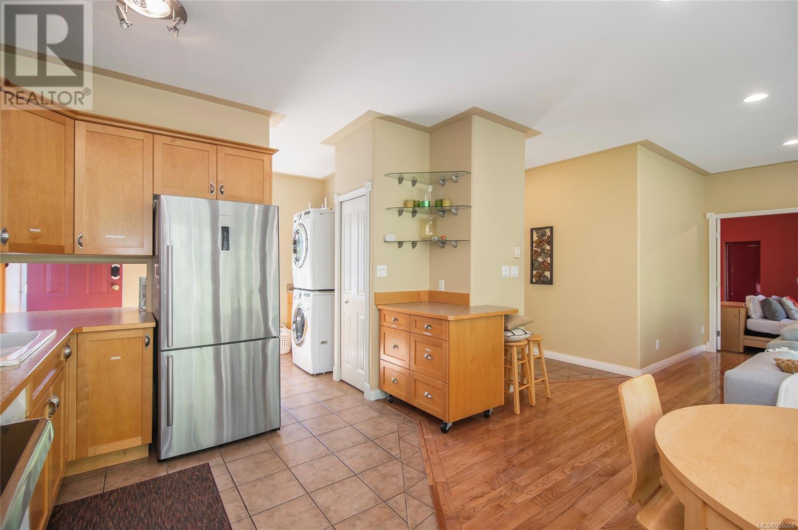 2420 Campbell River Rd, Campbell River real estate listing 956006
