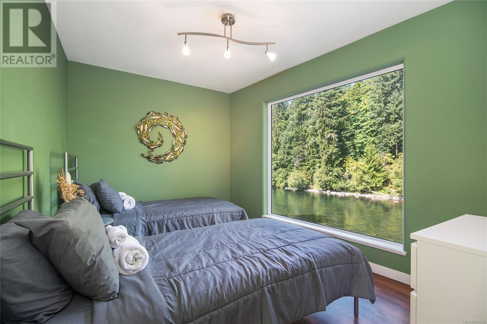 2420 Campbell River Rd, Campbell River real estate listing 956006