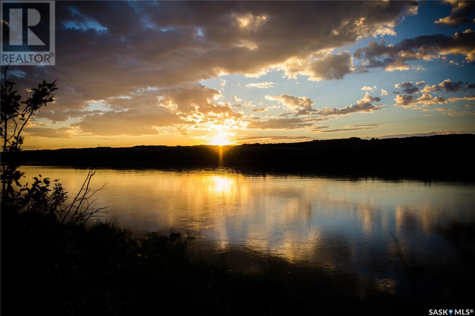 Photo 10 of 502 Saskatchewan Bay, Laird Rm No 404 SK