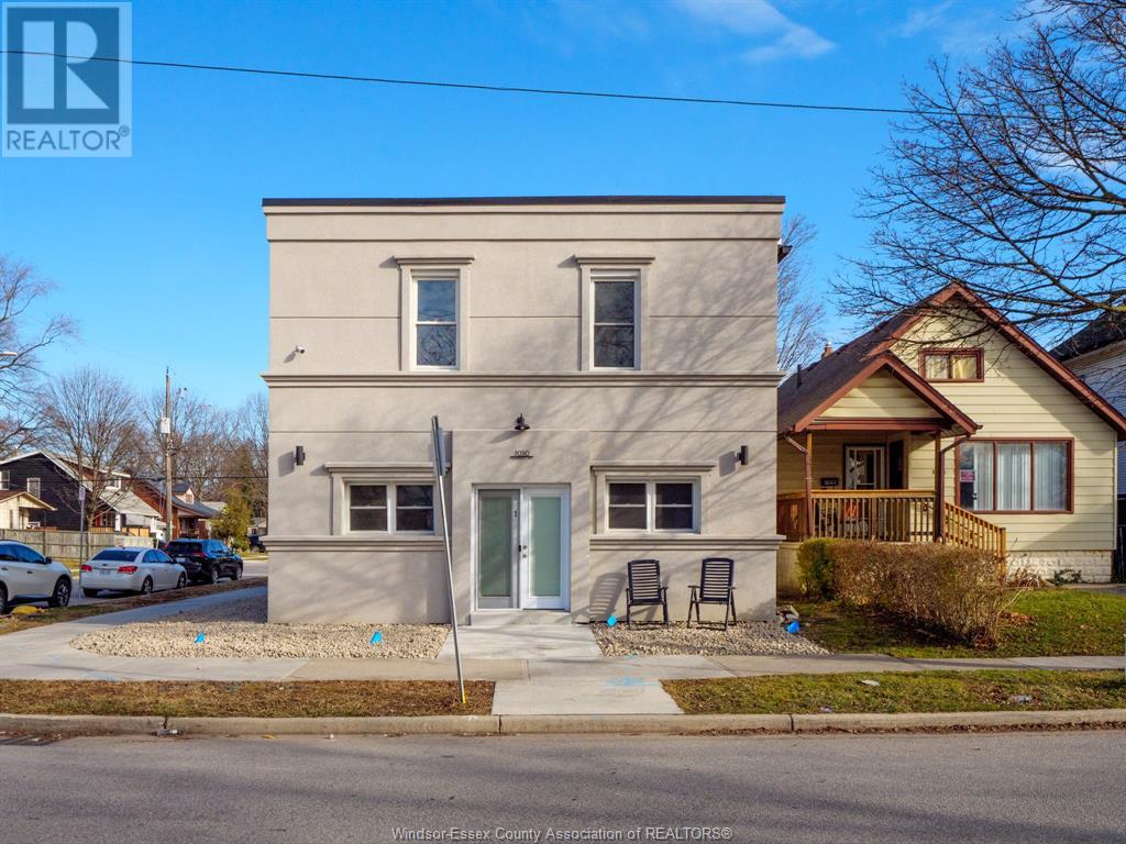 Photo 2 of 1010 Campbell, Windsor ON