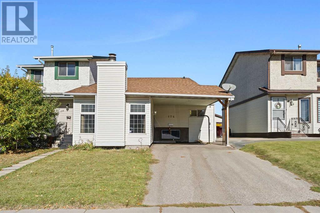 Single Family House 3 Level for Sale in  Pinemeadow Road NE Pineridge Calgary 