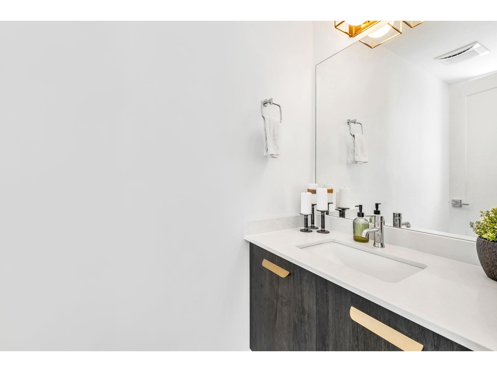 44 20680 76B AVENUE, Langley real estate listing R2935402
