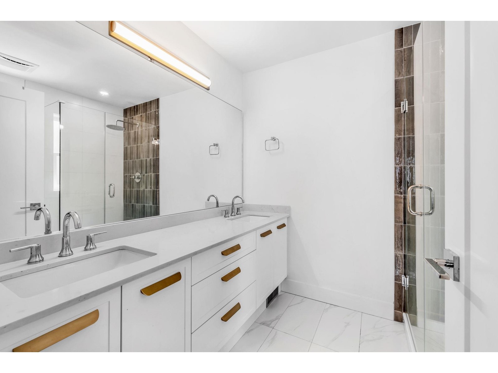 44 20680 76B AVENUE, Langley real estate listing R2935402