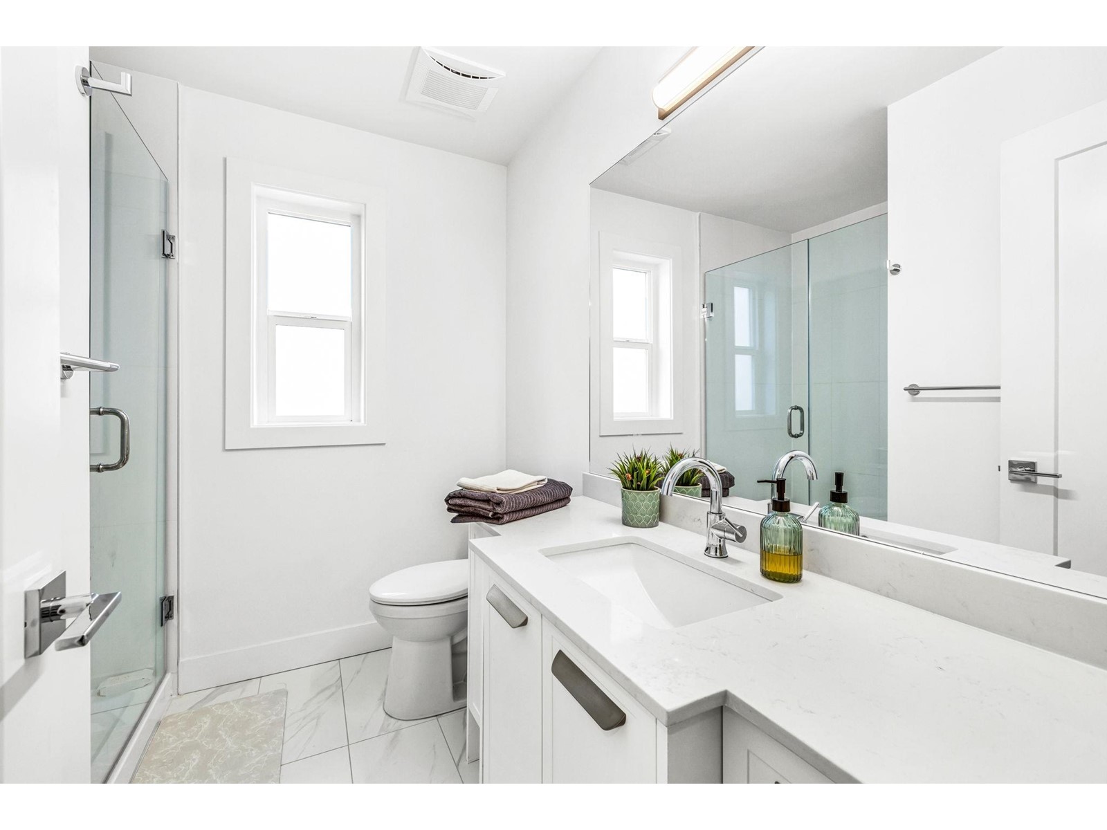 44 20680 76B AVENUE, Langley real estate listing R2935402