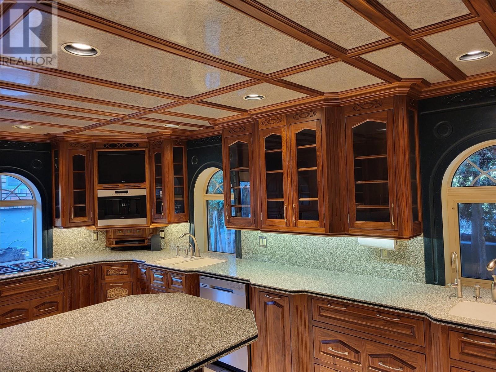 327 Carmel Crescent - 19