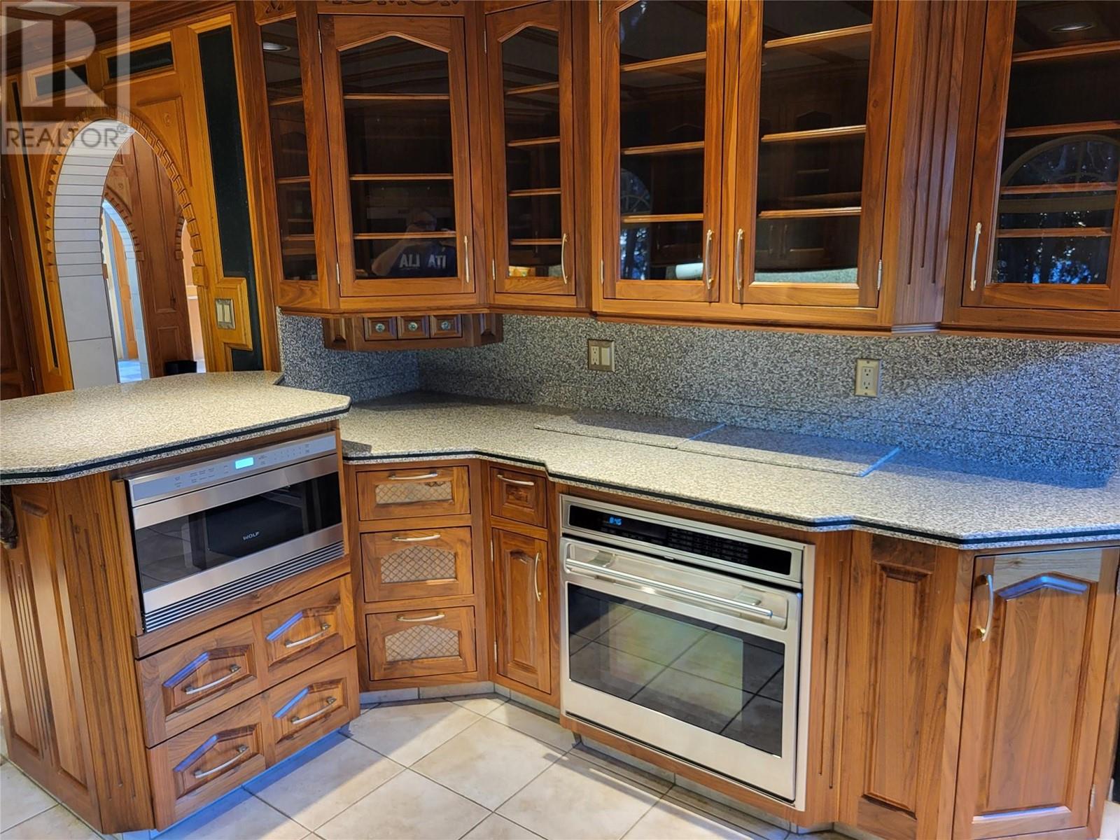 327 Carmel Crescent - 22