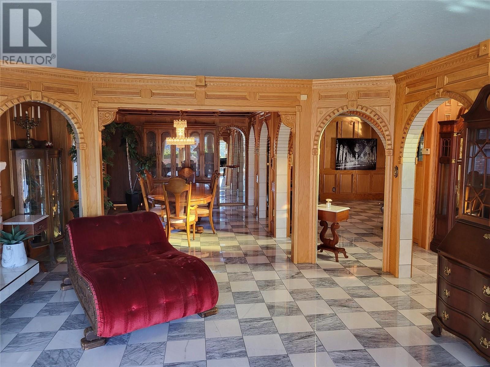327 Carmel Crescent - 31