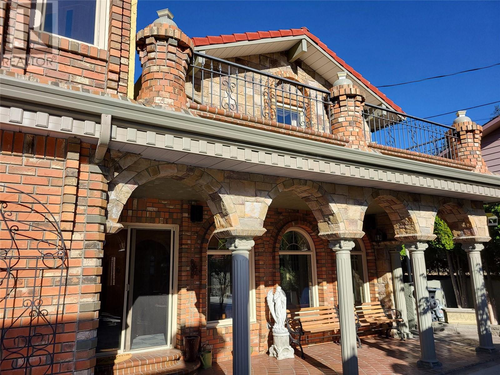 327 Carmel Crescent - 6