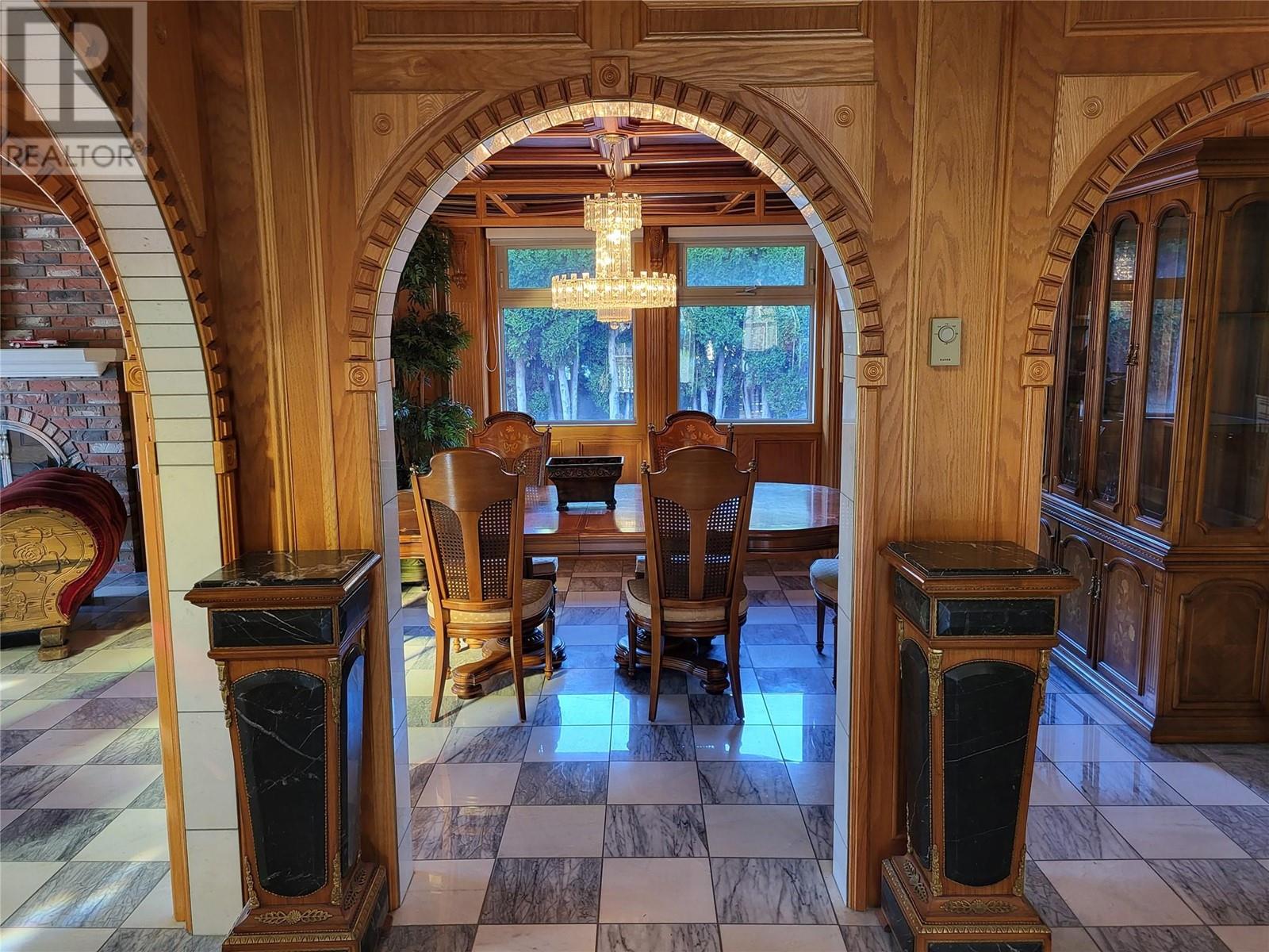 327 Carmel Crescent - 24