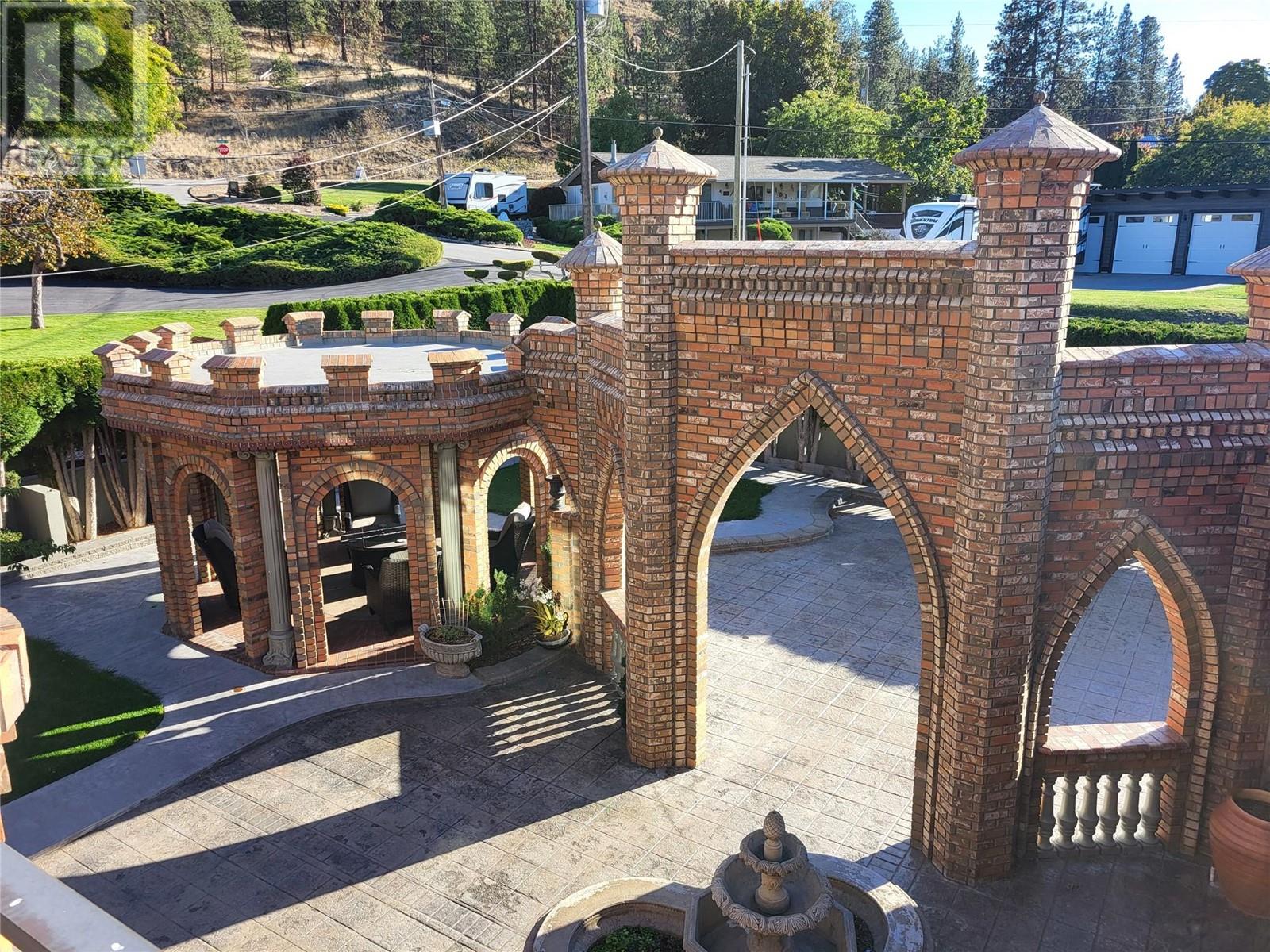 327 CARMEL Crescent, Okanagan Falls
