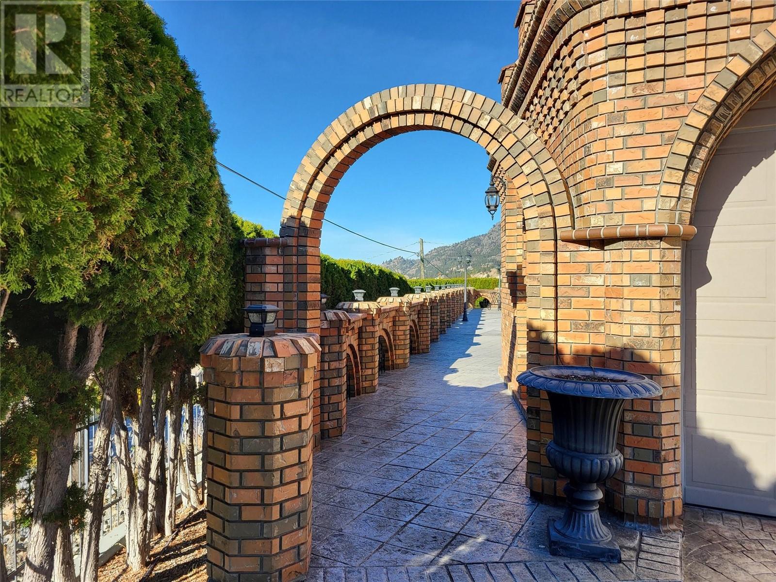 327 CARMEL Crescent, Okanagan Falls