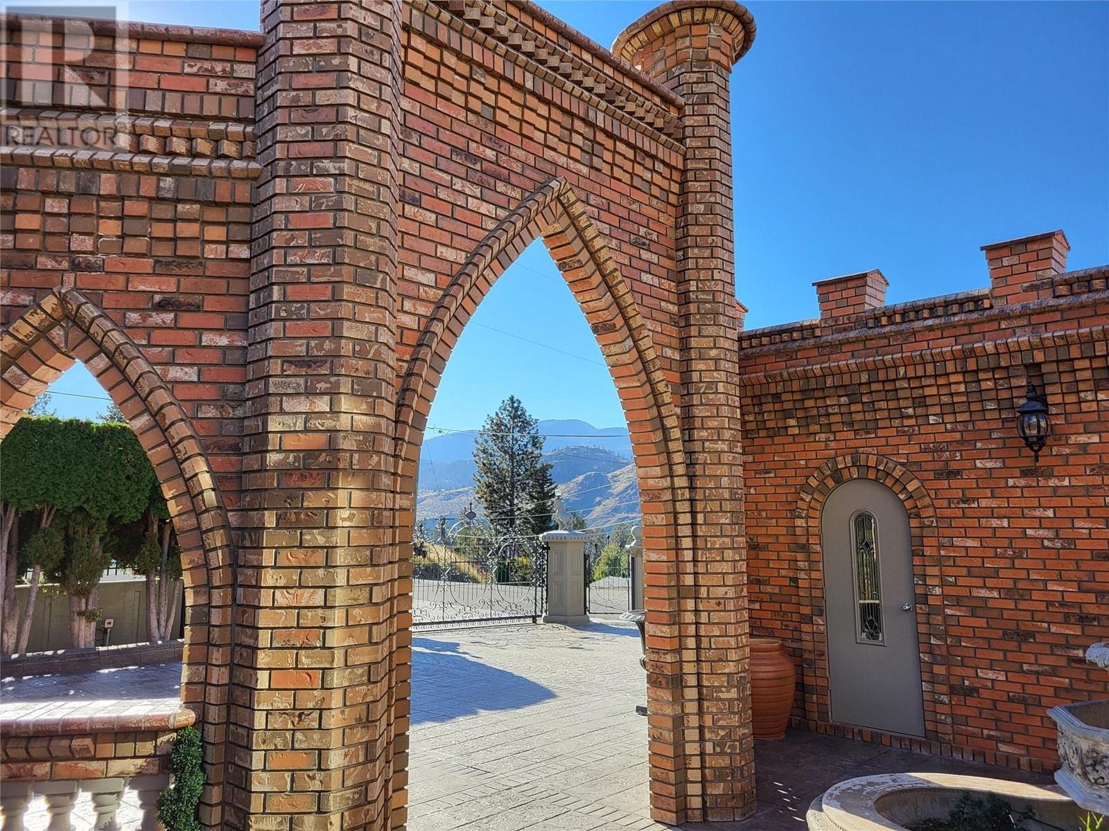 327 CARMEL Crescent, Okanagan Falls