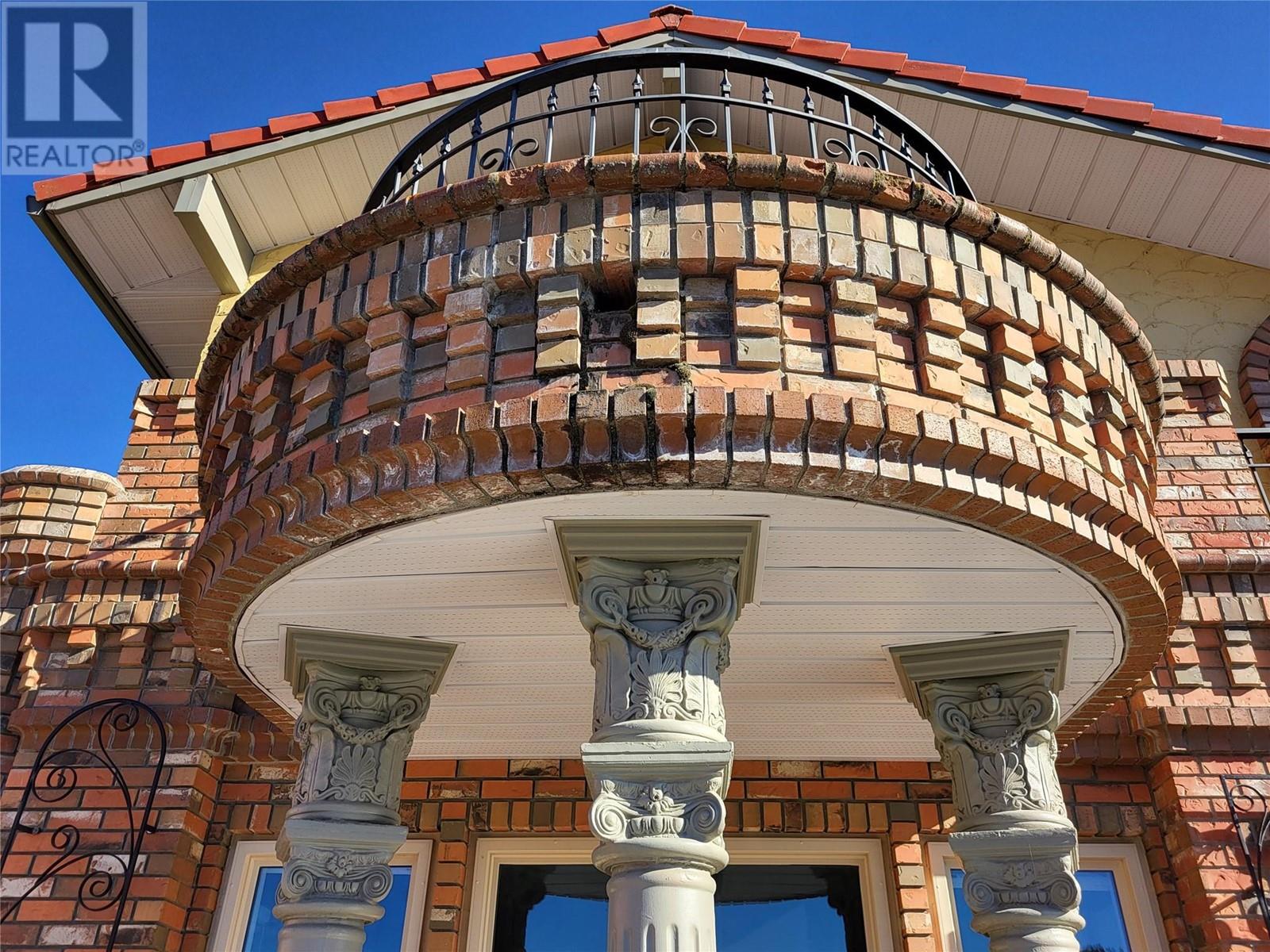 327 Carmel Crescent - 88