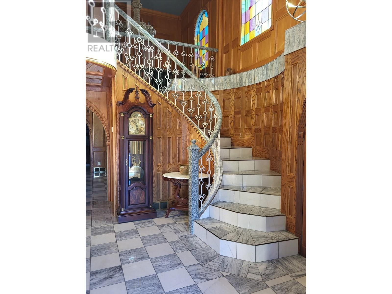 327 Carmel Crescent - 90