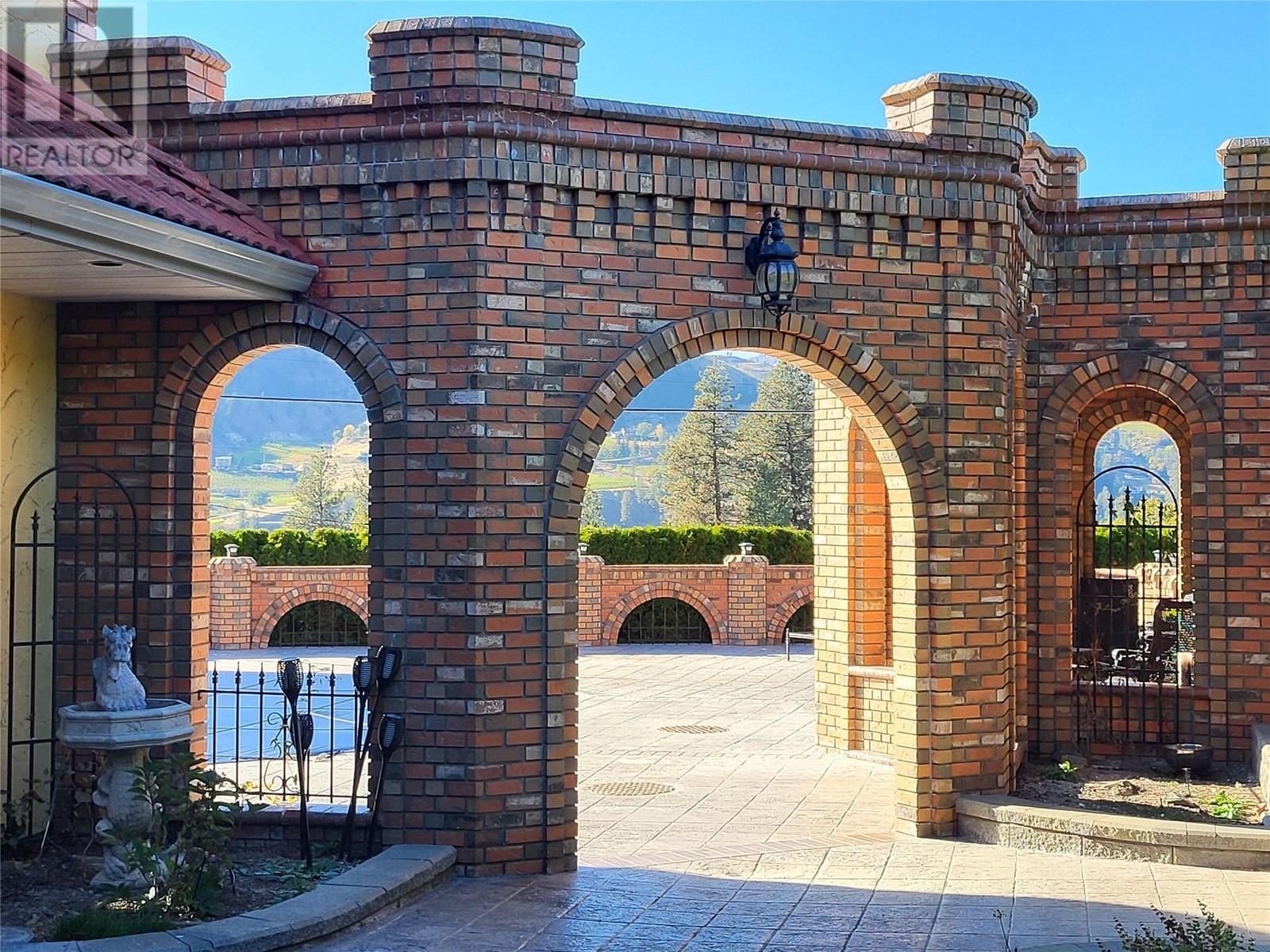 327 CARMEL Crescent, Okanagan Falls