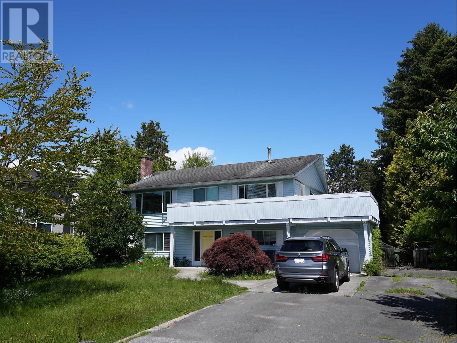 Photo 2 of 9580 Pinewell Crescent, Richmond BC