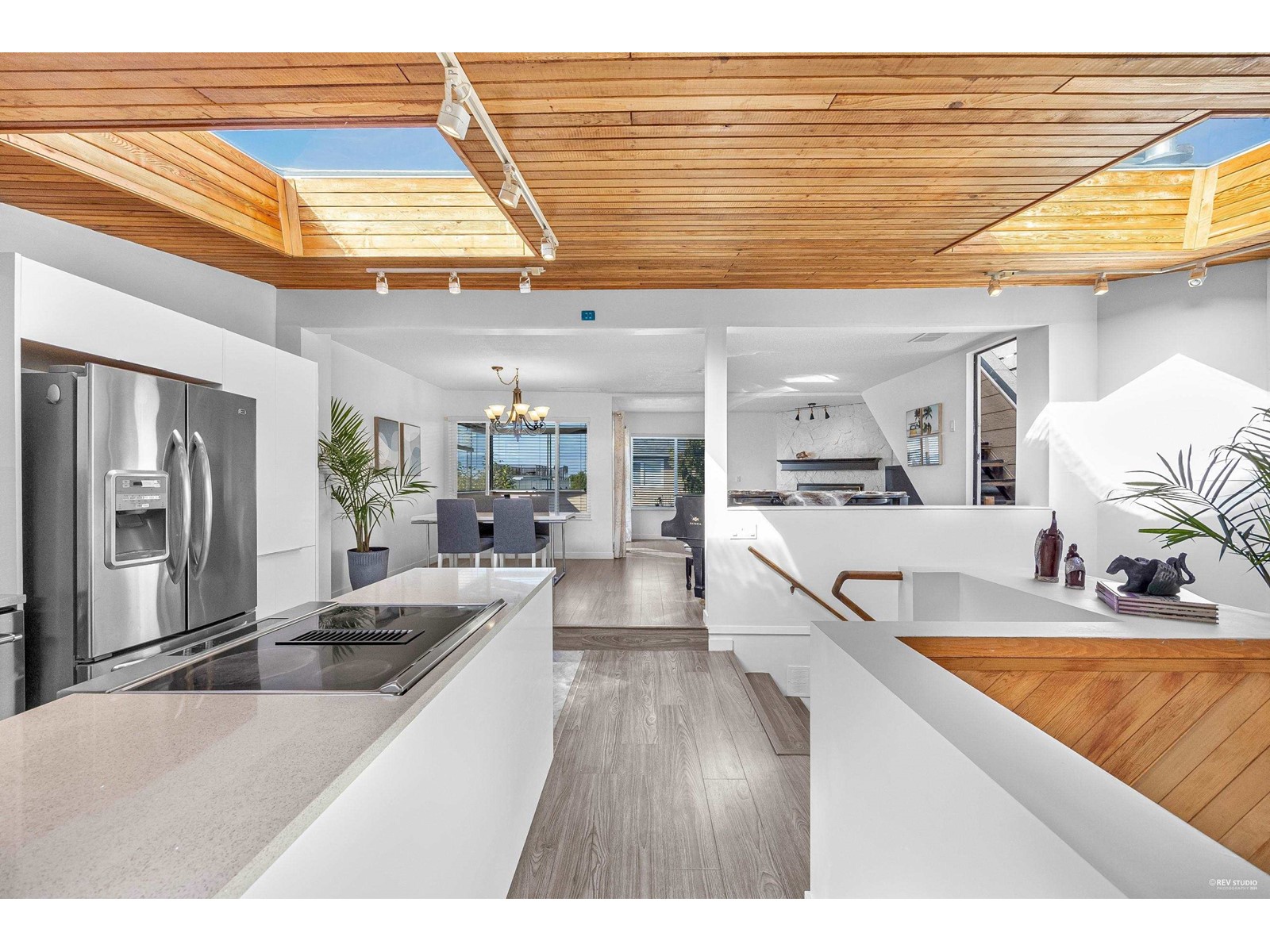 939 HABGOOD STREET, White Rock real estate listing R2935922