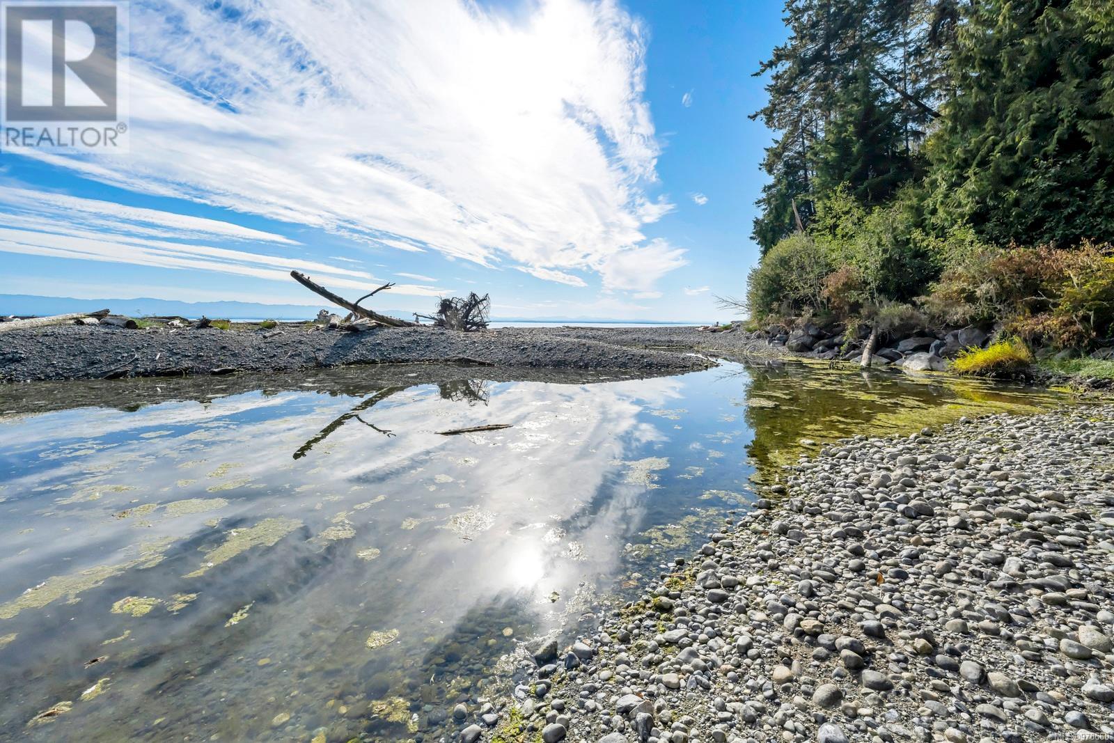 Photo 6 of 2465 Blackfish Rd, Sooke BC