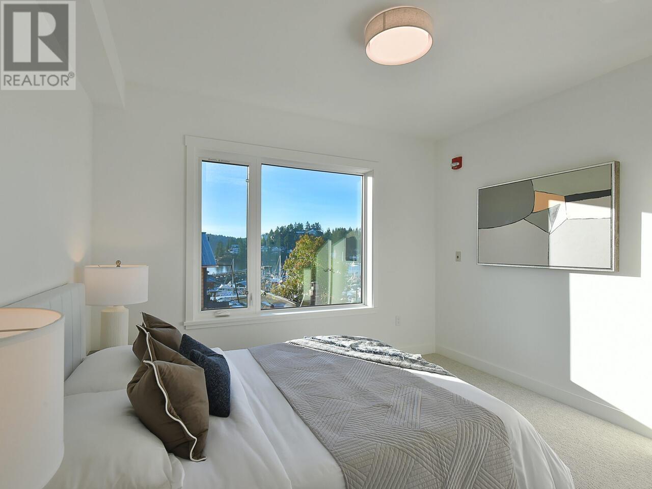 101 263 GOWER POINT ROAD, Gibsons