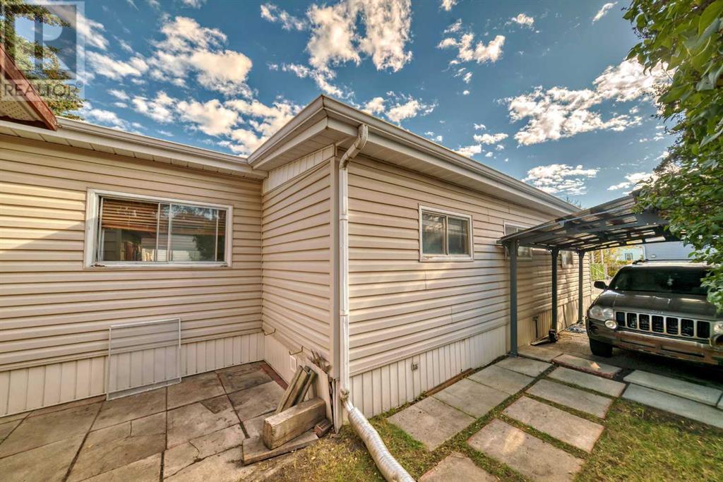 Single Family House Mobile Home for Sale in    Street NW Greenwood/Greenbriar Calgary 