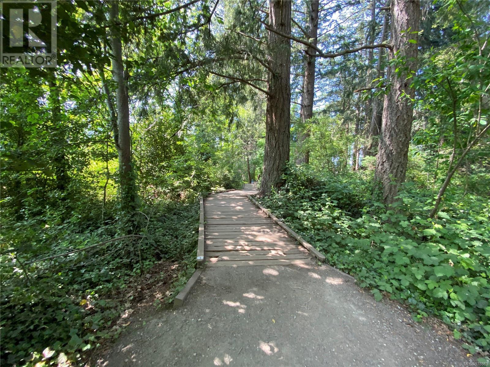 Photo 13 of 1100 Woss Lake Dr, Nanaimo BC
