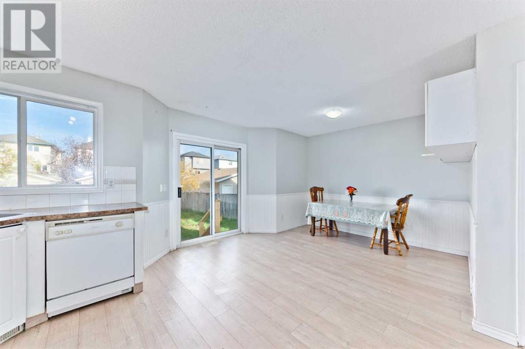 Single Family House for Sale in  Tarington Park NE Taradale Calgary 