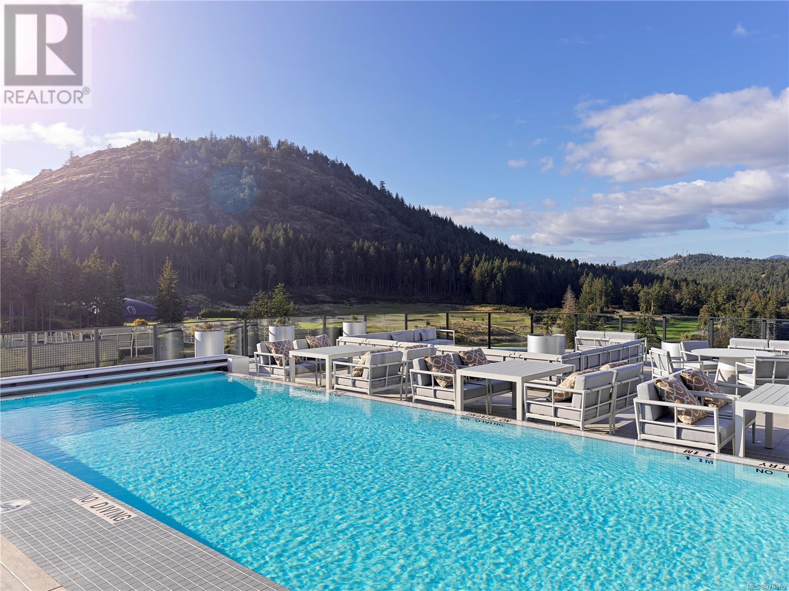 1215 2000 Hannington Road, Langford