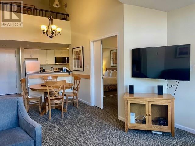 304 wk 10-4338 MAIN STREET, Whistler