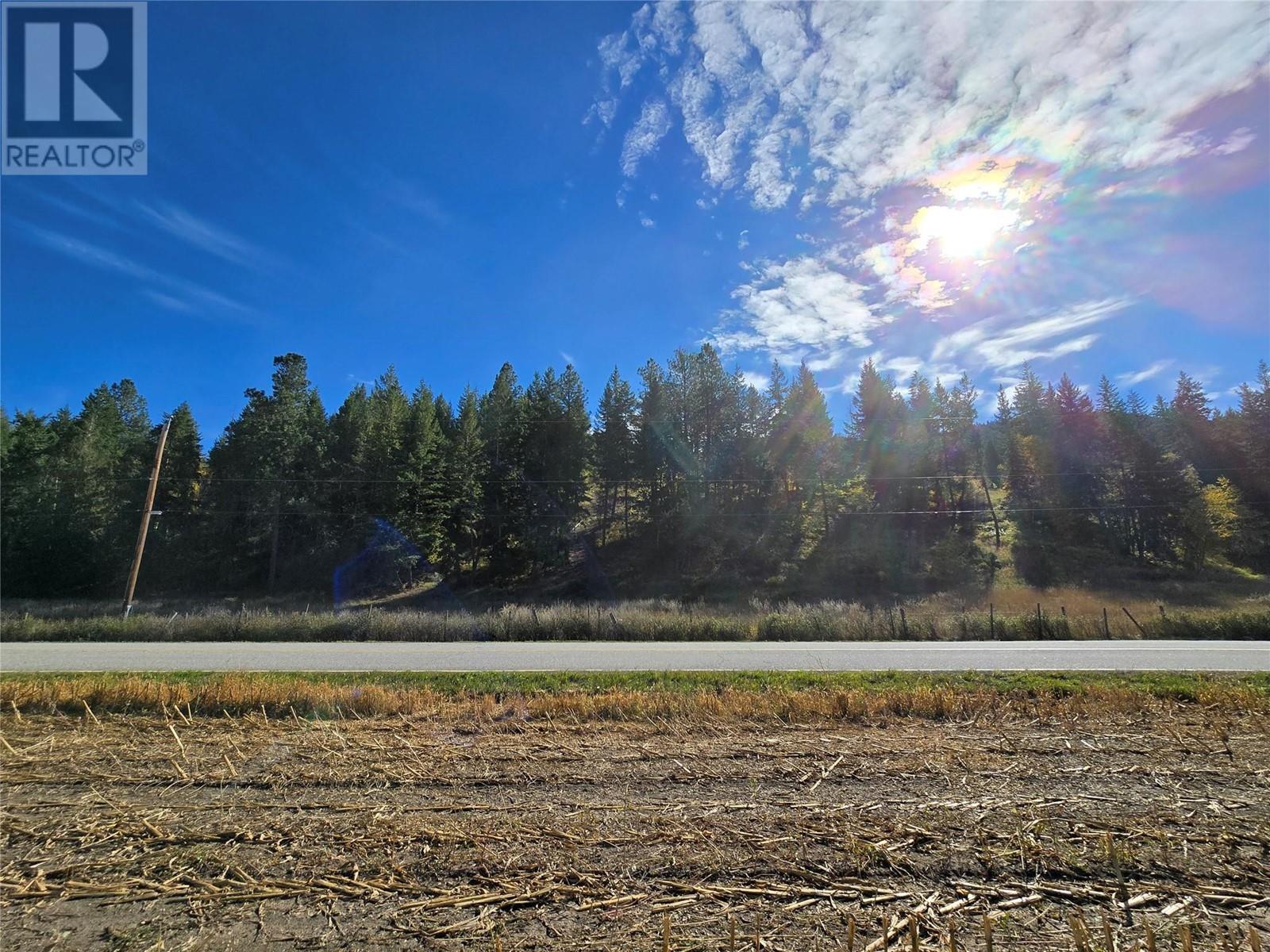  5145 Salmon River Road, Spallumcheen