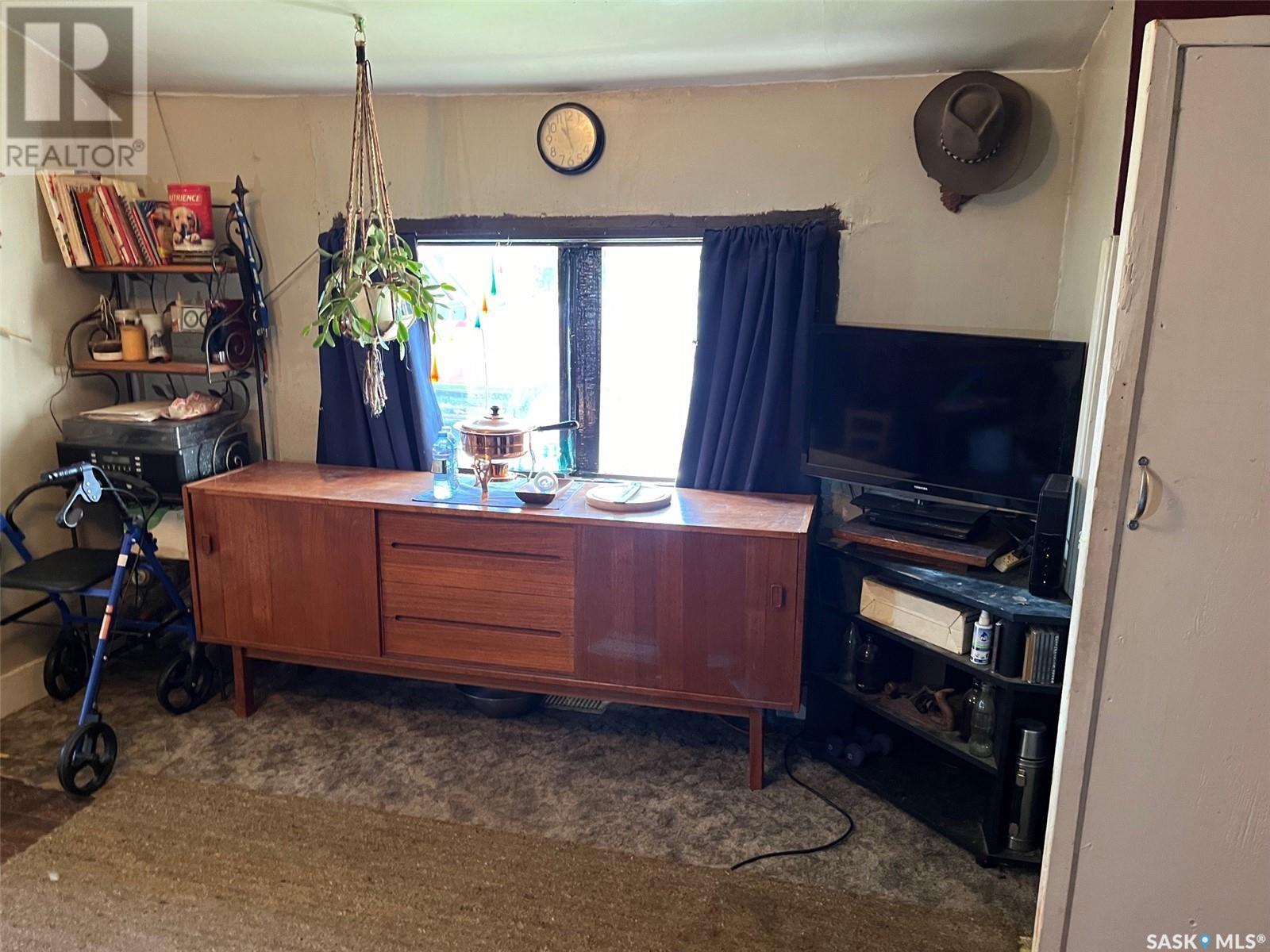 Photo 3 of 202 3rd Avenue, Young SK