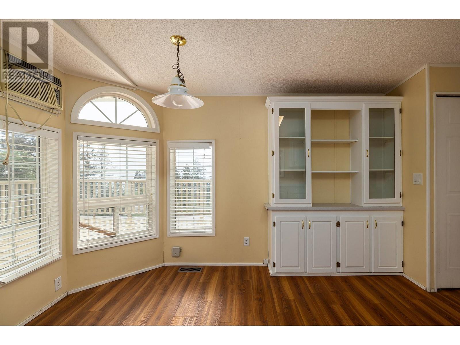  6439 Farmers Drive, Kelowna