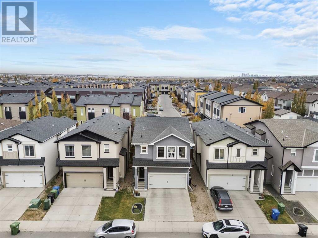 Single Family House for Sale in  Covecreek Mews NE Coventry Hills Calgary 