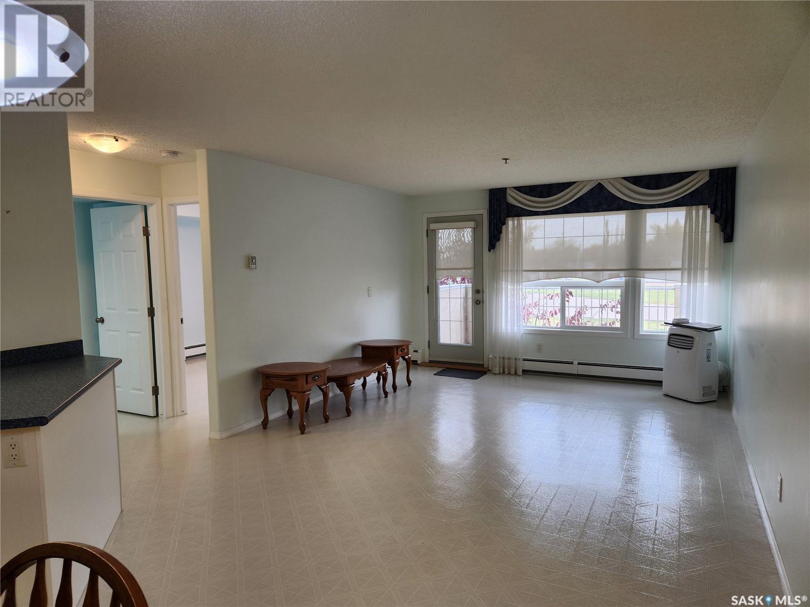 Photo 11 of 105 729 101st Avenue, Tisdale SK