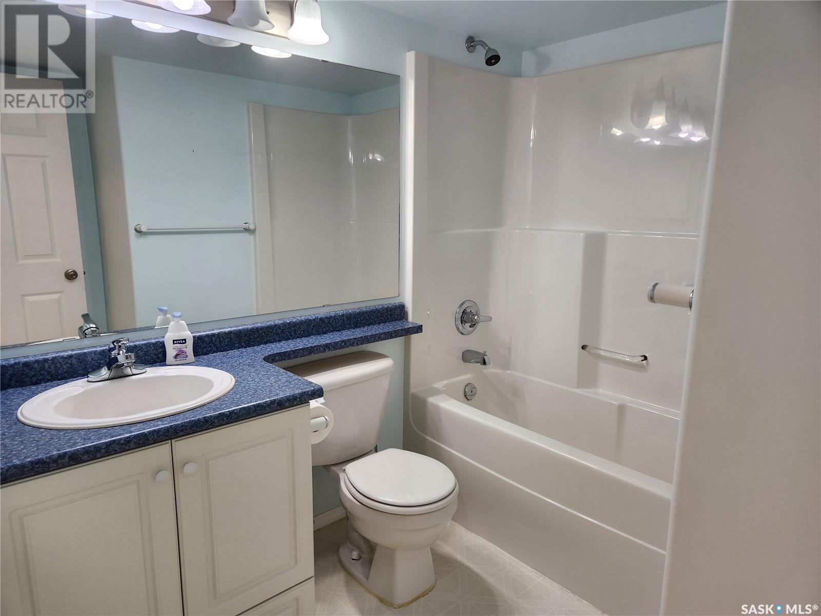 Photo 12 of 105 729 101st Avenue, Tisdale SK