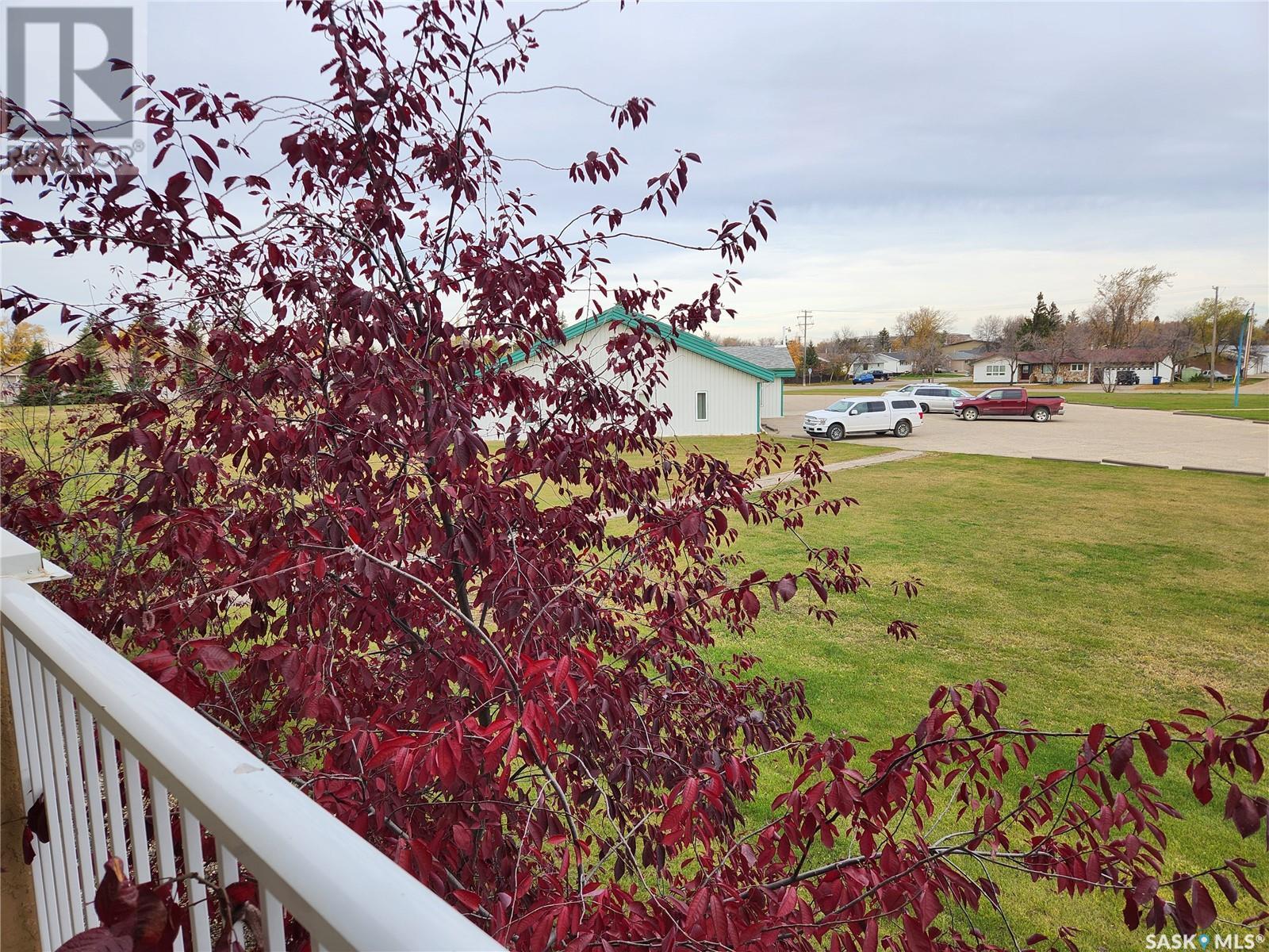 Photo 7 of 105 729 101st Avenue, Tisdale SK