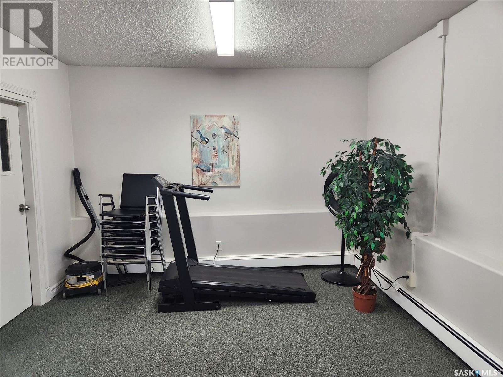 Photo 21 of 105 729 101st Avenue, Tisdale SK