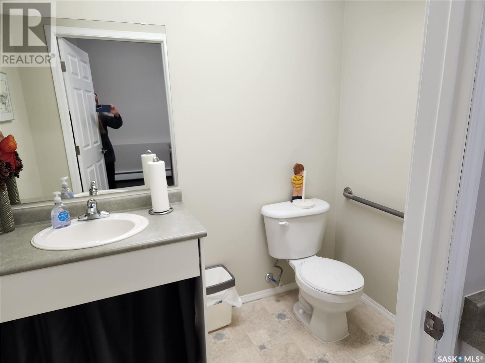 Photo 3 of 105 729 101st Avenue, Tisdale SK