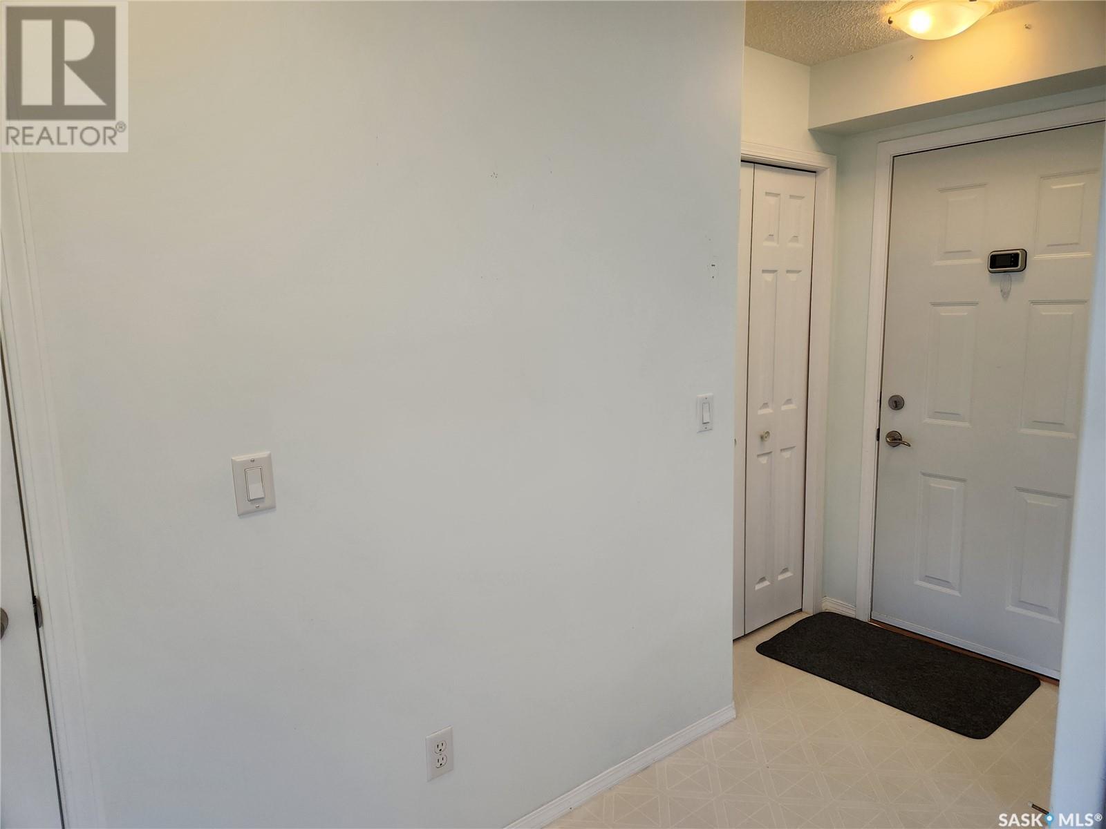 Photo 8 of 105 729 101st Avenue, Tisdale SK